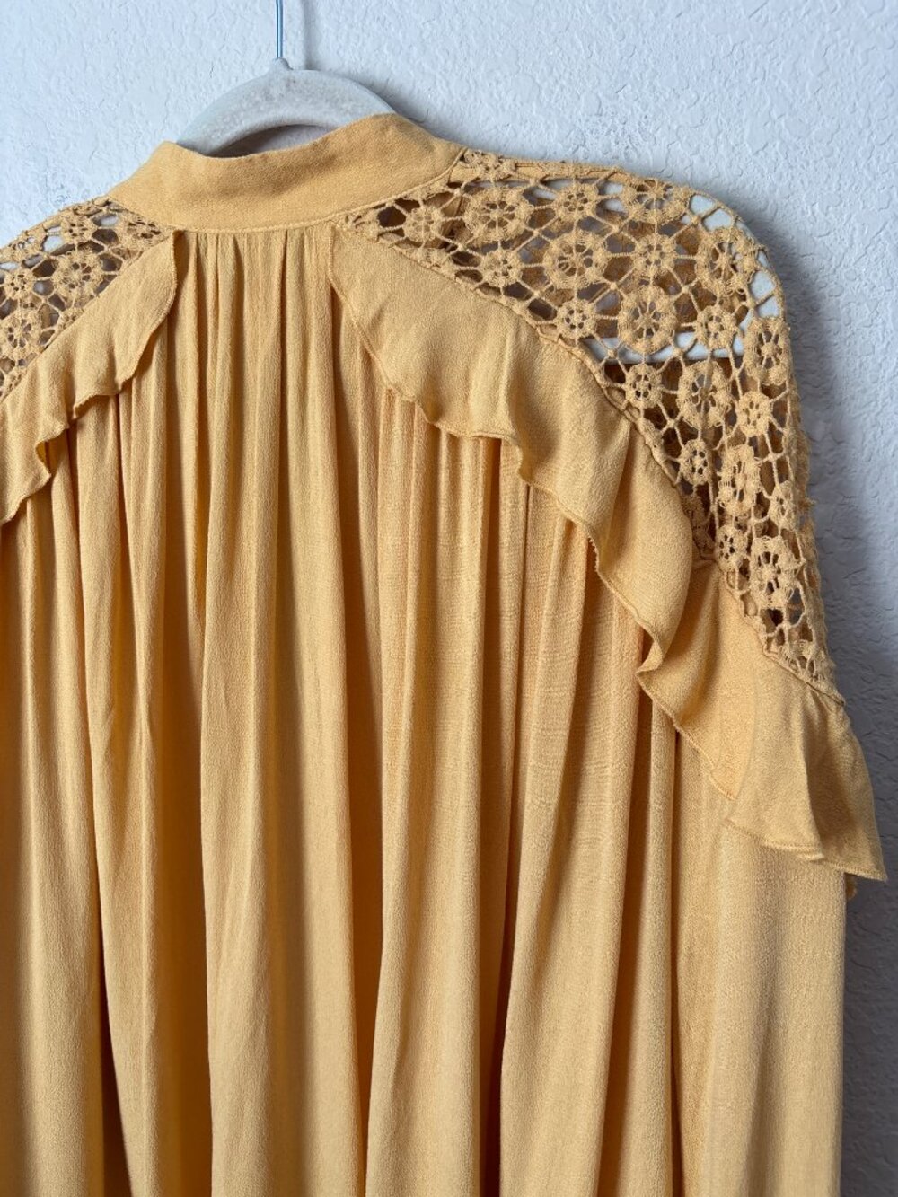 Free People Little Bit Of Love Crochet Lace Open Shoulder Blouse Top - Picture 10 of 10